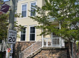 407 51st St SE, Washington, DC 20019