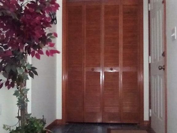 2nd image of 3160 Eucalyptus Ct