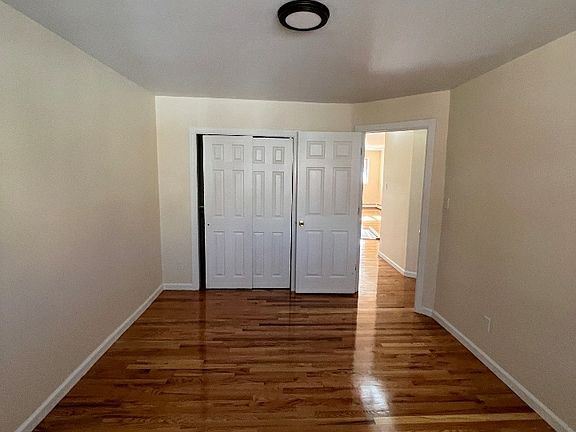 4th image of 825 E 214th St Floor 2