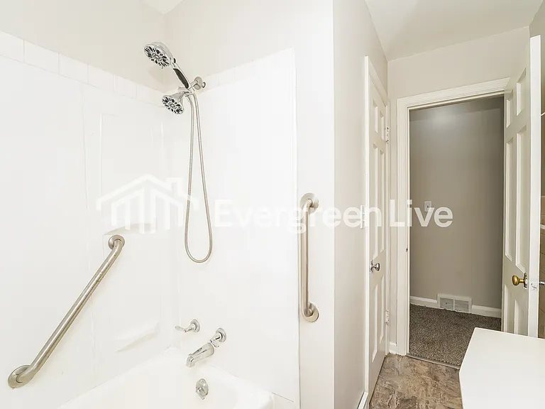 6904 Glenwood Ave — Photo 10