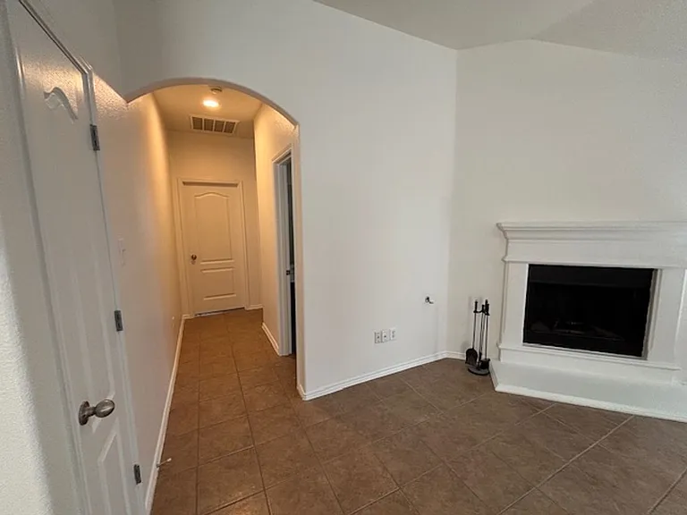 8135 Tierra Del Sol Rd — Photo 24