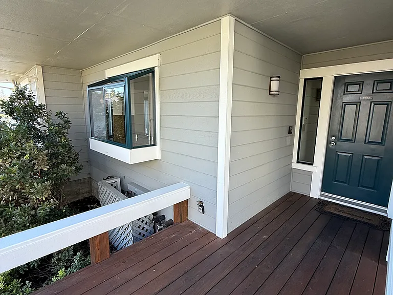 6052 Shelter Bay Ave — Photo 39