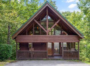 3214 Bear Country Way, Sevierville, TN 37876
