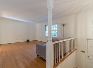 1611 Old Spring House Ln, Dunwoody, GA 30338