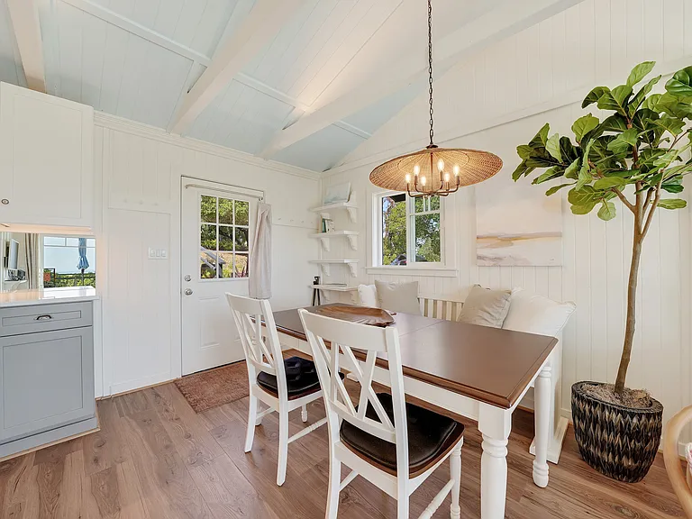 95 Mistletoe Ln #A — Photo 8