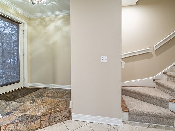 3rd image of 2757 N Greenview Ave APT E