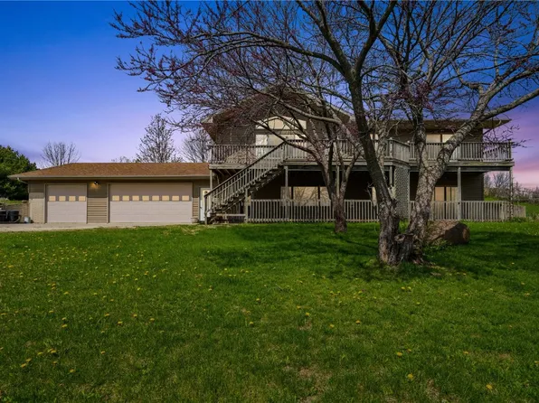 4901 Valley Farm Rd, Central City, IA 52214