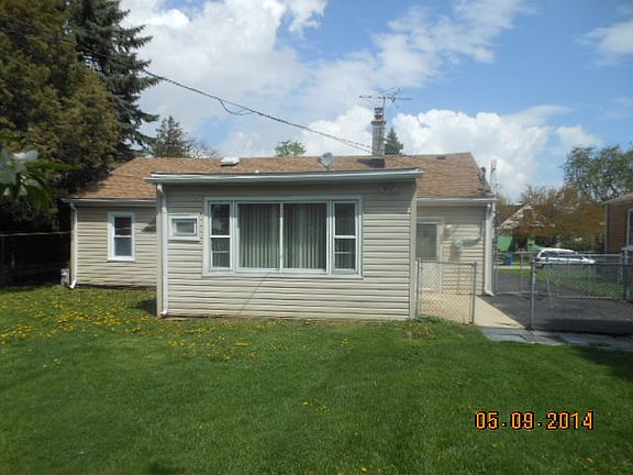 3rd image of 303 E Palmer Ave