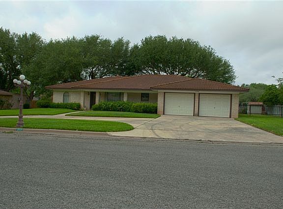 2nd image of 212 S Fair St