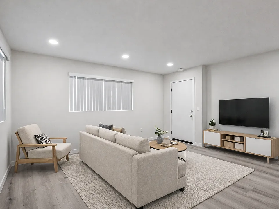 716-722 East 7th Street