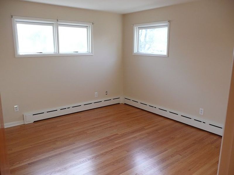 5th image of 86 CLERMONT Street