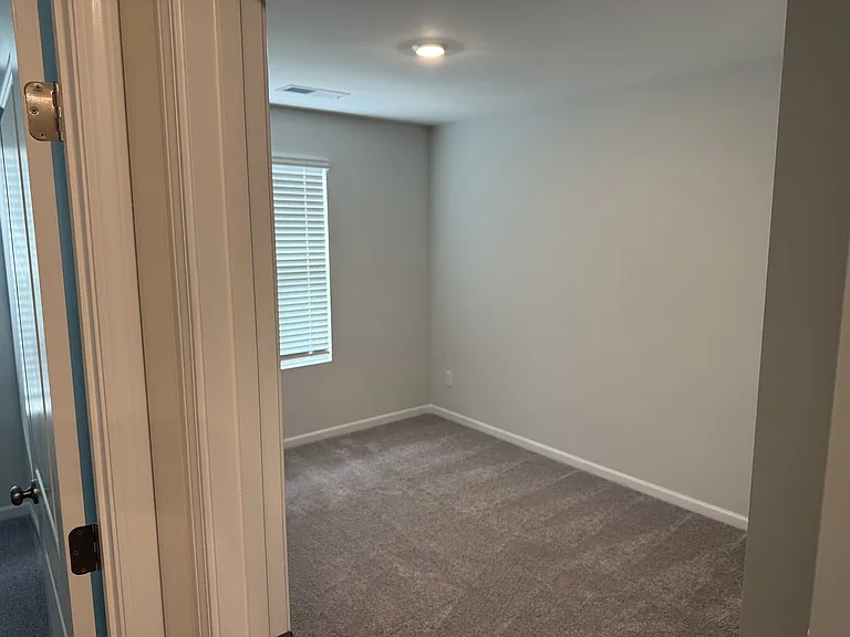 896 Lodgepole Ln — Photo 13