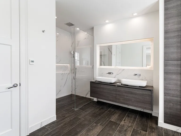 126 Somerset Ave — Photo 18