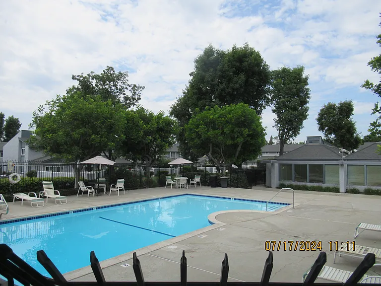 900 W Sierra Madre Ave #33 — Photo 8