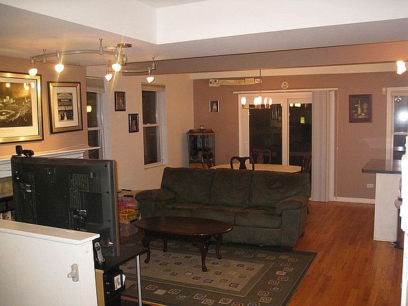 Main Level: Open Floor Plan