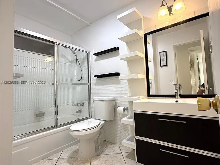 300 NE 14th Ave #307 — Photo 14
