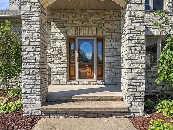5th image of 5044 Redbud Ct