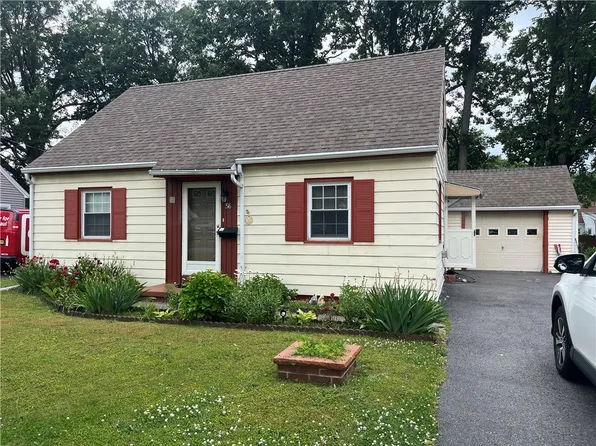 56 Canasta Rd, Rochester, NY 14615