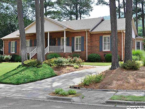 3rd image of 15013 Collier Dr SE