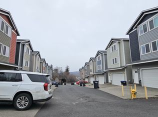 215 Whisper Way, Selah, WA 98942