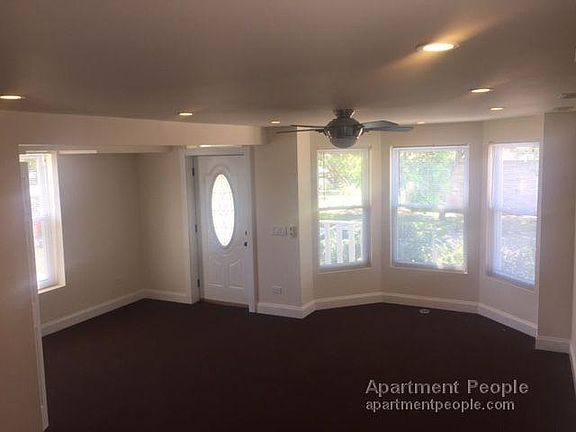 3rd image of 2954 W School St #1