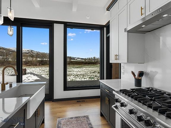 30th image of this home