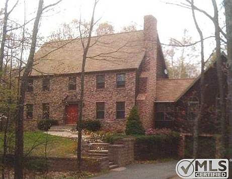 1st image of 35 Oak Hill Dr