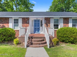 1205 Logan Ct, Jacksonville, NC 28540