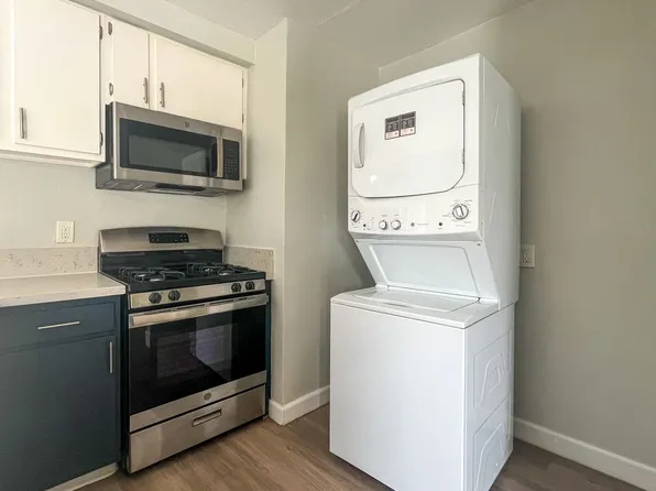 4236 W 129th St, 4236 W 129th St #C, Hawthorne, CA 90250