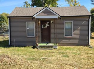 448 Sinclair Ave, South Roxana, IL 62087