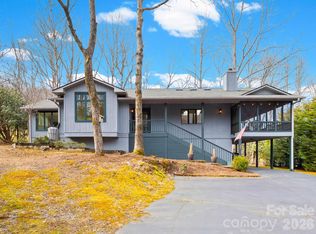 33 Ugedaliyvi Ct, Brevard, NC 28712