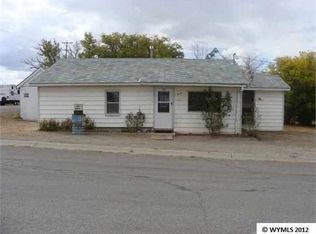718 Pershing St, Rawlins, WY 82301