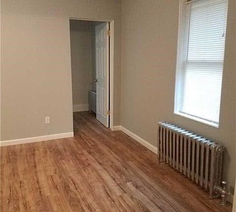 2nd image of 103 Gladys Ave