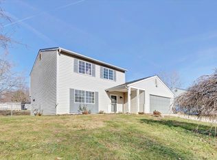 352 E Briarwood Ln, Ellettsville, IN