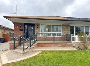 3708 Woodruff Cres, Mississauga, ON L4T1T9