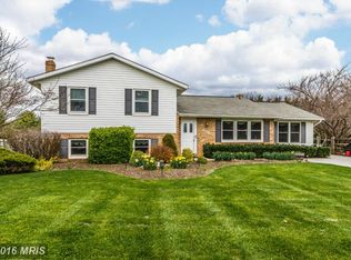 696 Brandy Ln, Westminster, MD 21157