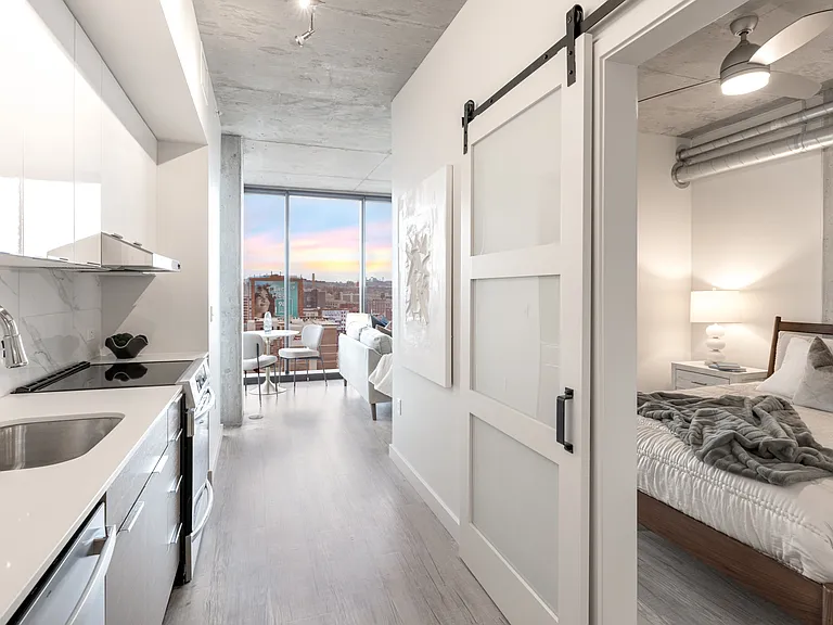 Three Light Luxury Apartments — Photo 31