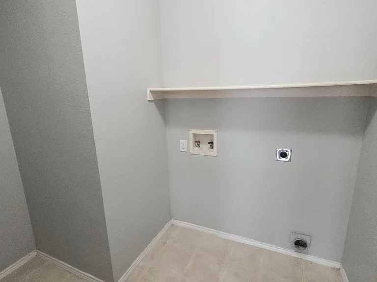 12783 Honey Locust Cir — Photo 14