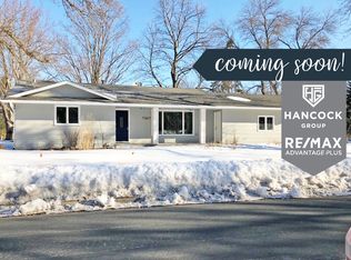 412 Santa Fe Trl, Chanhassen, MN 55317