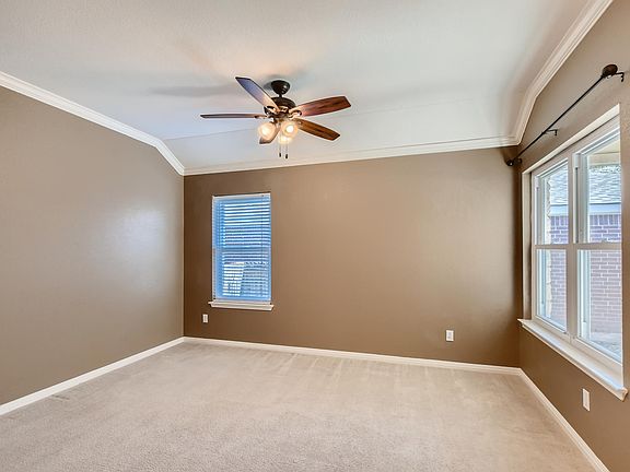 5th image of 1215 Parker Pl