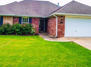 1307 Silent Grove Rd, Springdale, AR 72762
