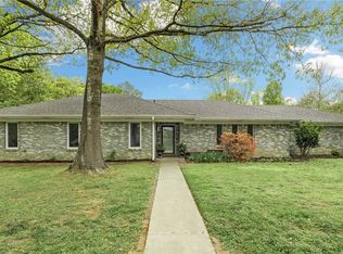 2195 E Country Way, Fayetteville, AR 72703