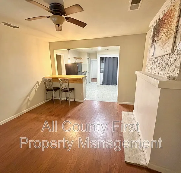 1110 Cato St NW — Photo 3