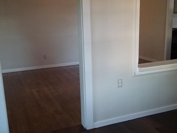 entry to living room from front room