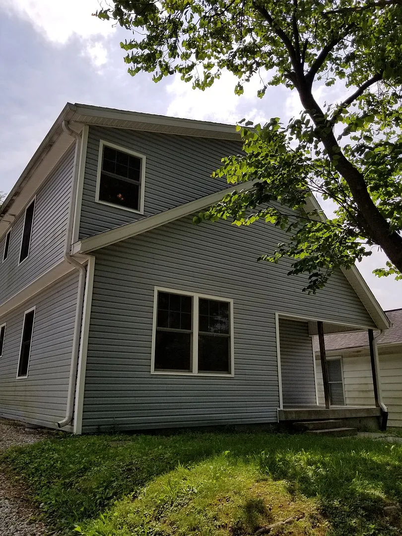 1413 S Grant St — Photo 3