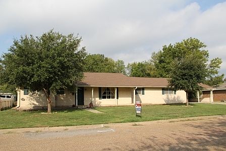 1st image of 220 Morningside Dr