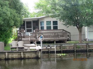 41 Scott St, Welaka, FL 32193