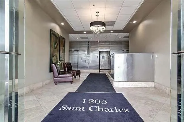 1205 Saint Charles Ave #511 — Photo 3