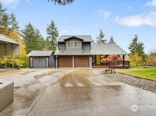 14671 NW Seaview Dr, Seabeck, WA 98380