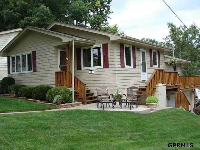 1st image of 7800 Lakeview Dr